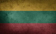 Flag of Lithuania (photo credit: Chickenonline via pixabay)