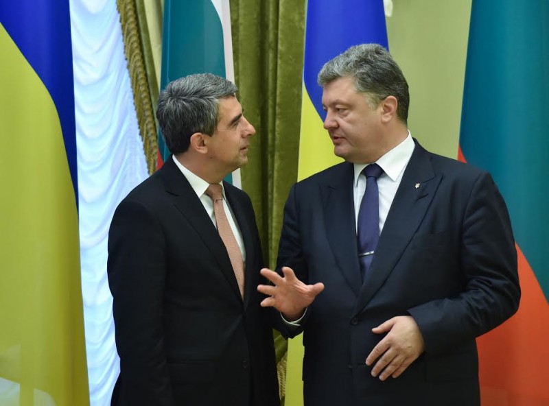 Bulgarian president Rosen Plevneliev (left) and Ukrainian president Petro Poroshenko (right) [photo credit: President of Ukraine]