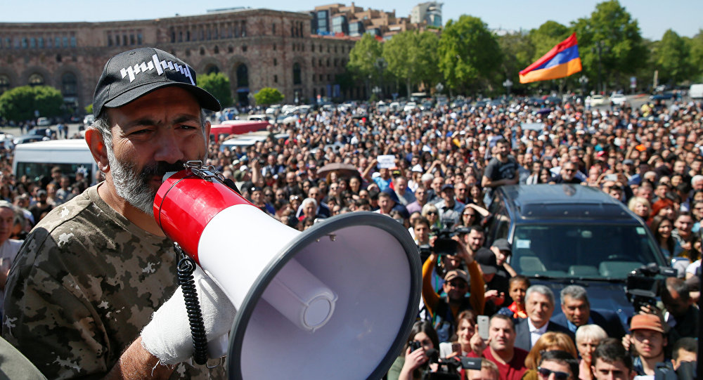 New Armenian PM Nikol Pashinyan leading protests (photo credit: Reuters/Gleb Garanich)