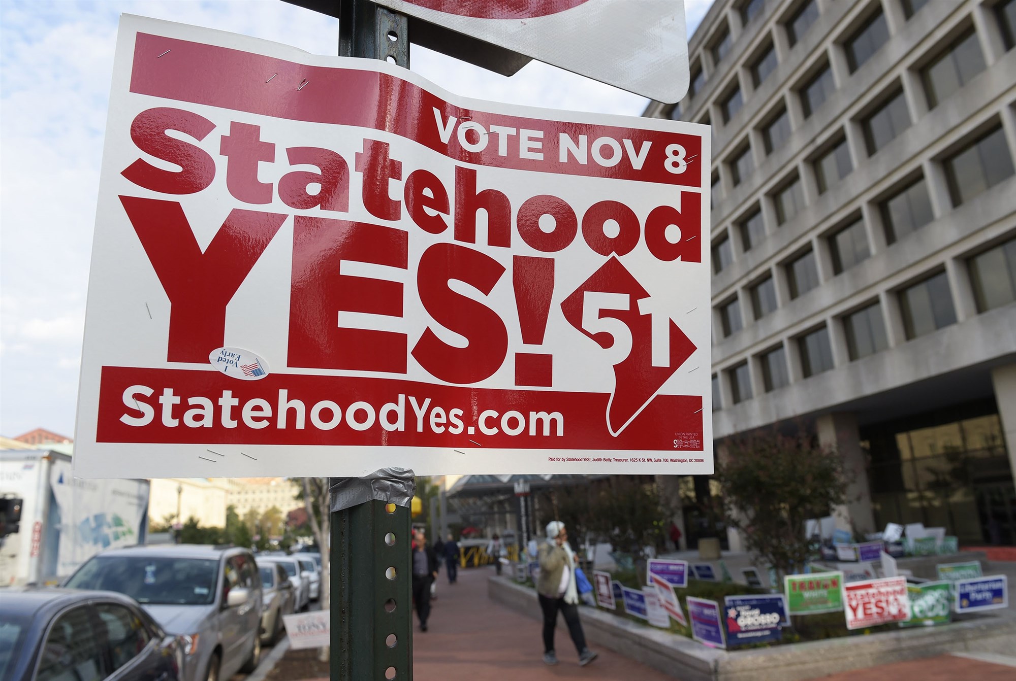 Signs supporting statehood in Washington D.C. (photo credit: Susan Walsh/AP File)