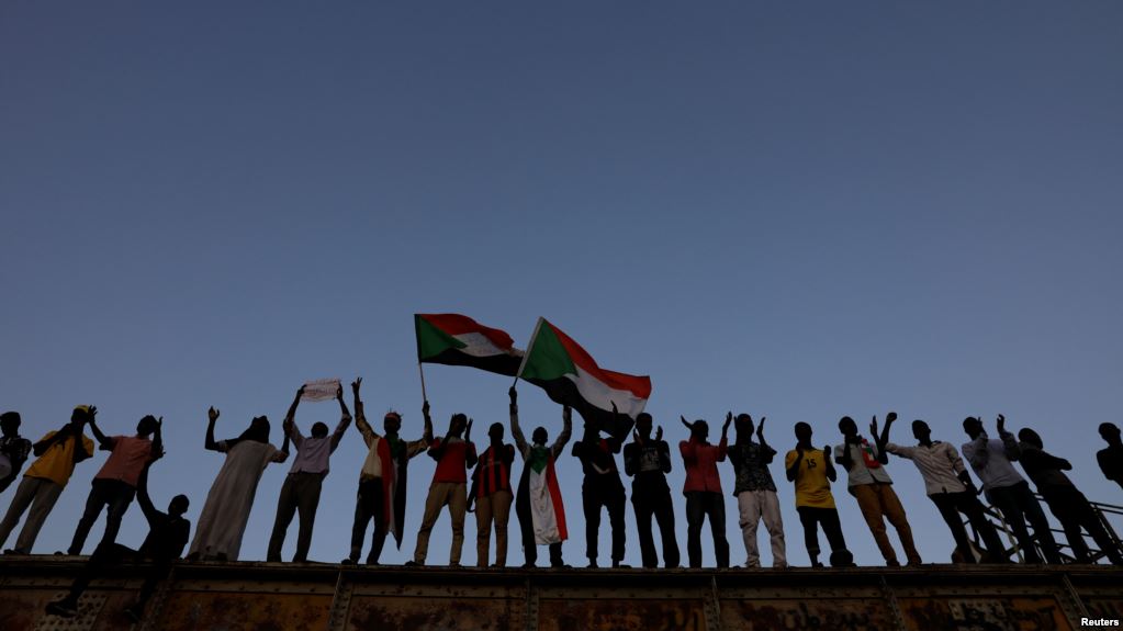 Sudanese protesters (photo credit: VOA News)
