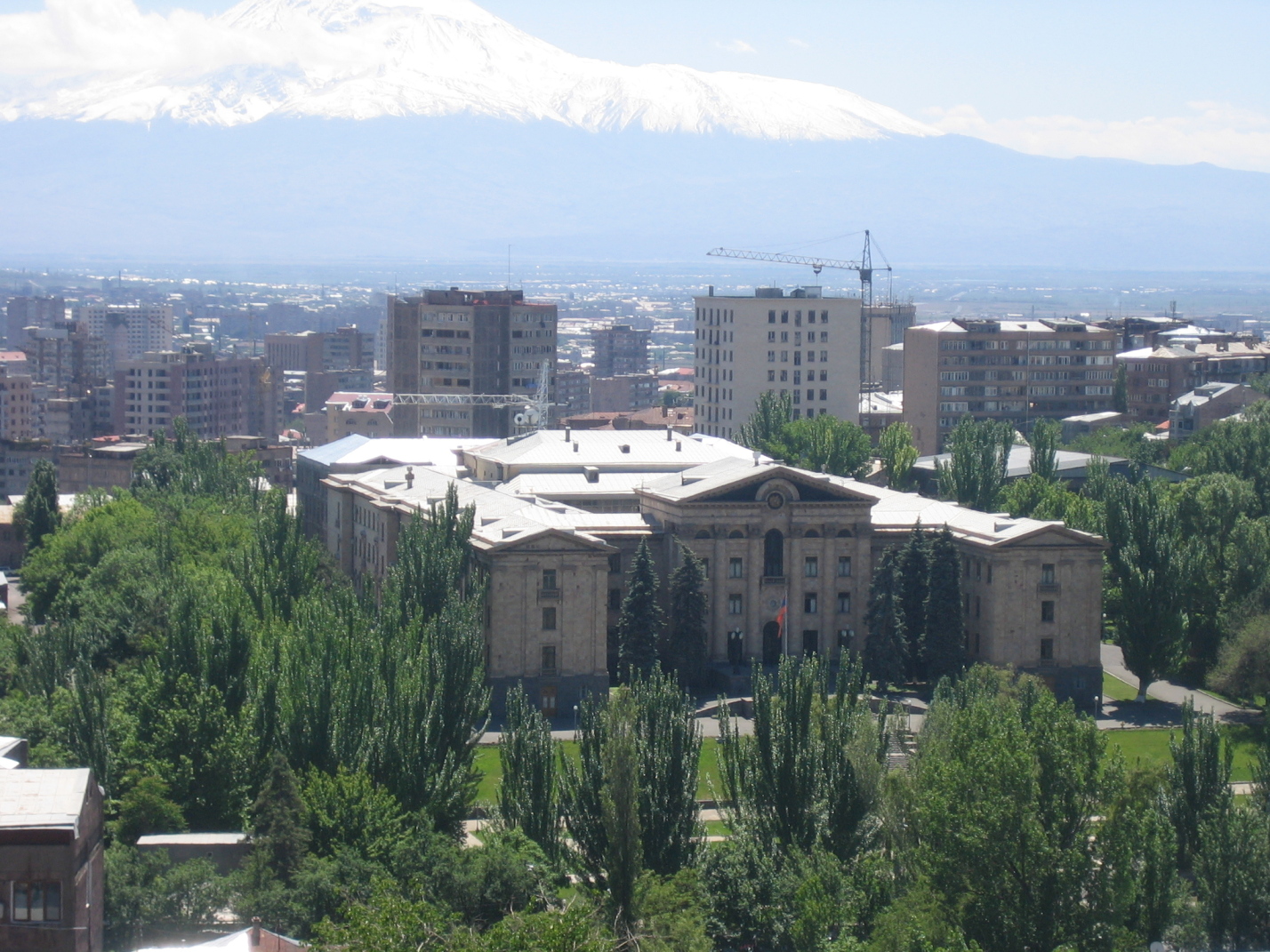 Armenian parliament building (photo credit: Wikimedia) 