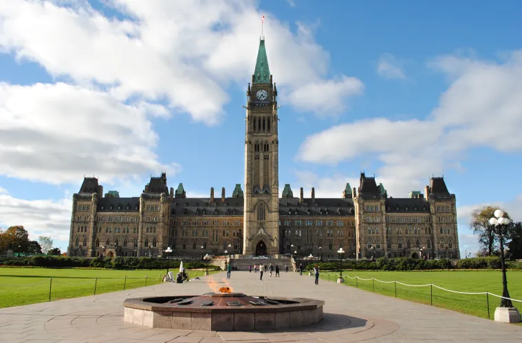 Parliament of Canada (photo credit: pixabay)