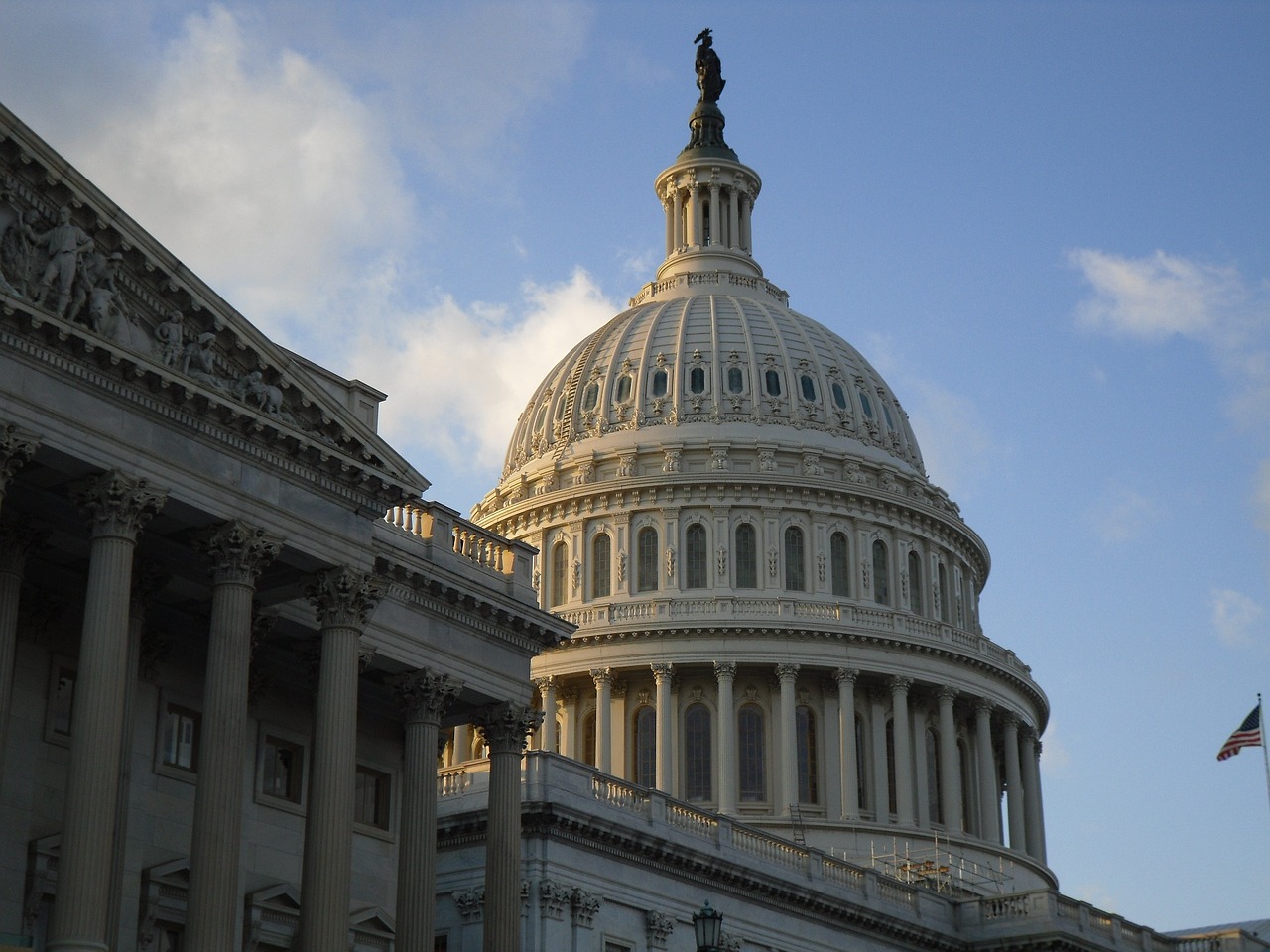 U.S. Capitol (photo credit: Wenhan Cheng via pixabay)