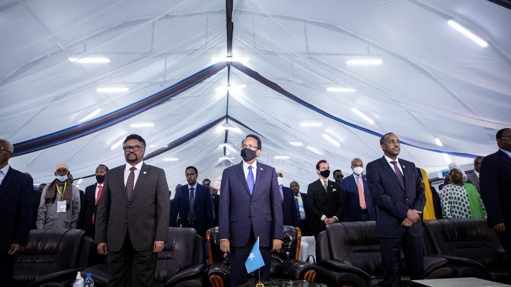 President Mohamed Abdullahi Mohamed and Prime Minister Mohamed Hussein Roble of Somalia (photo credit: Africanews / Abdirahman Yusuf / AFP)