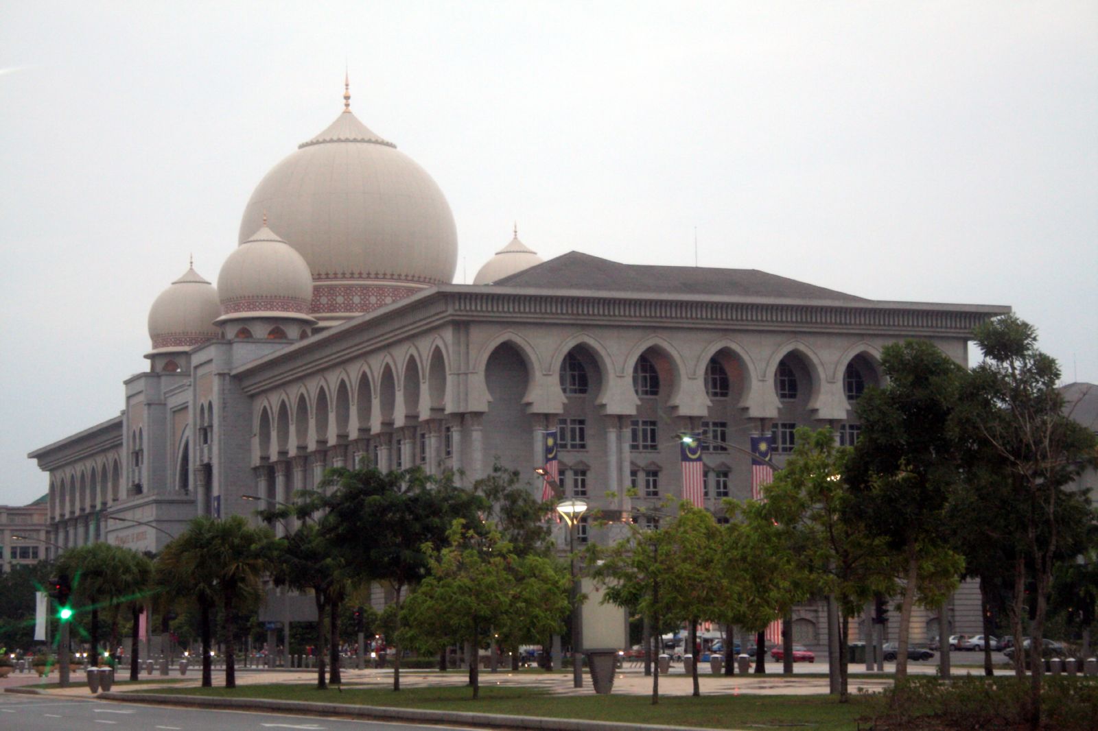 Federal Court of Malaysia (photo credit: sj liew/flickr)