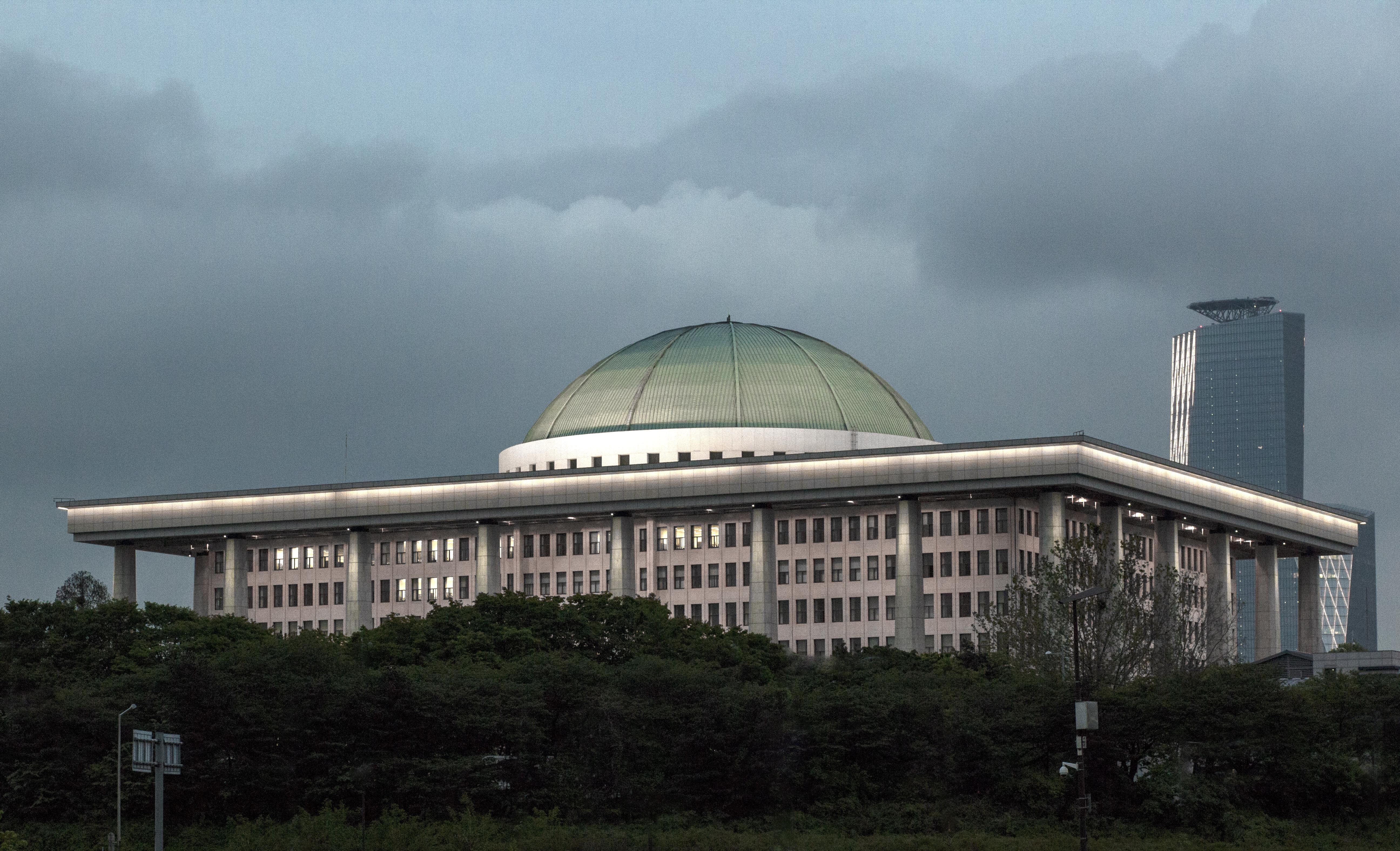 National Assembly of South Korea (photo credit: Lim Ynnek/flickr)