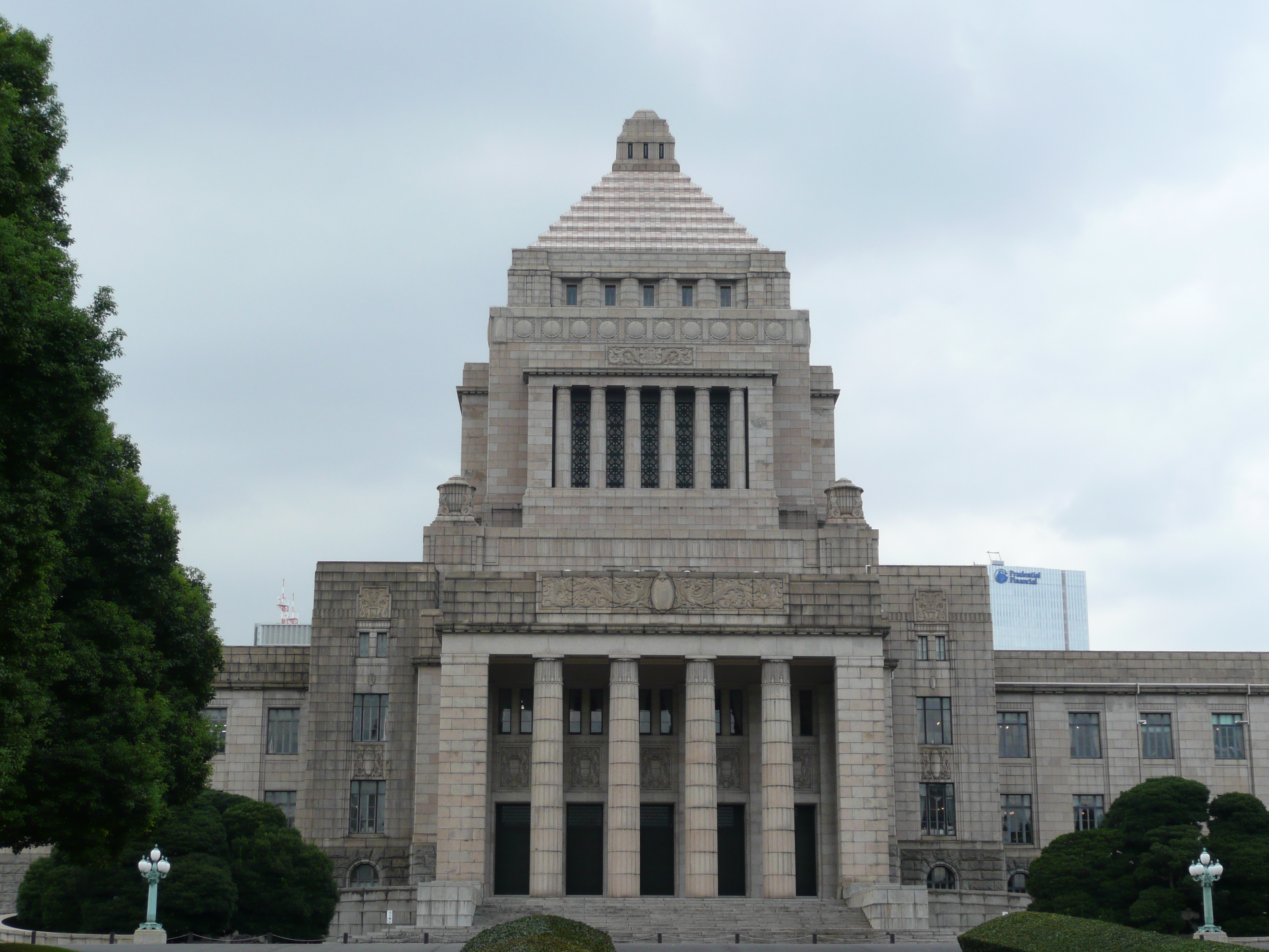 National Diet building of Japan (photo credit: Adam Indikt/flickr)