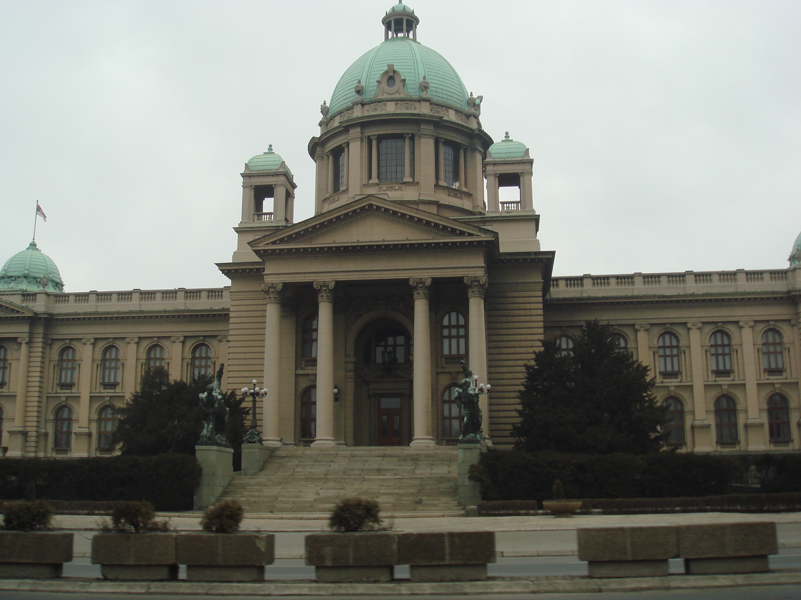 Parliament of Serbia (photo credit: kaz/flickr)