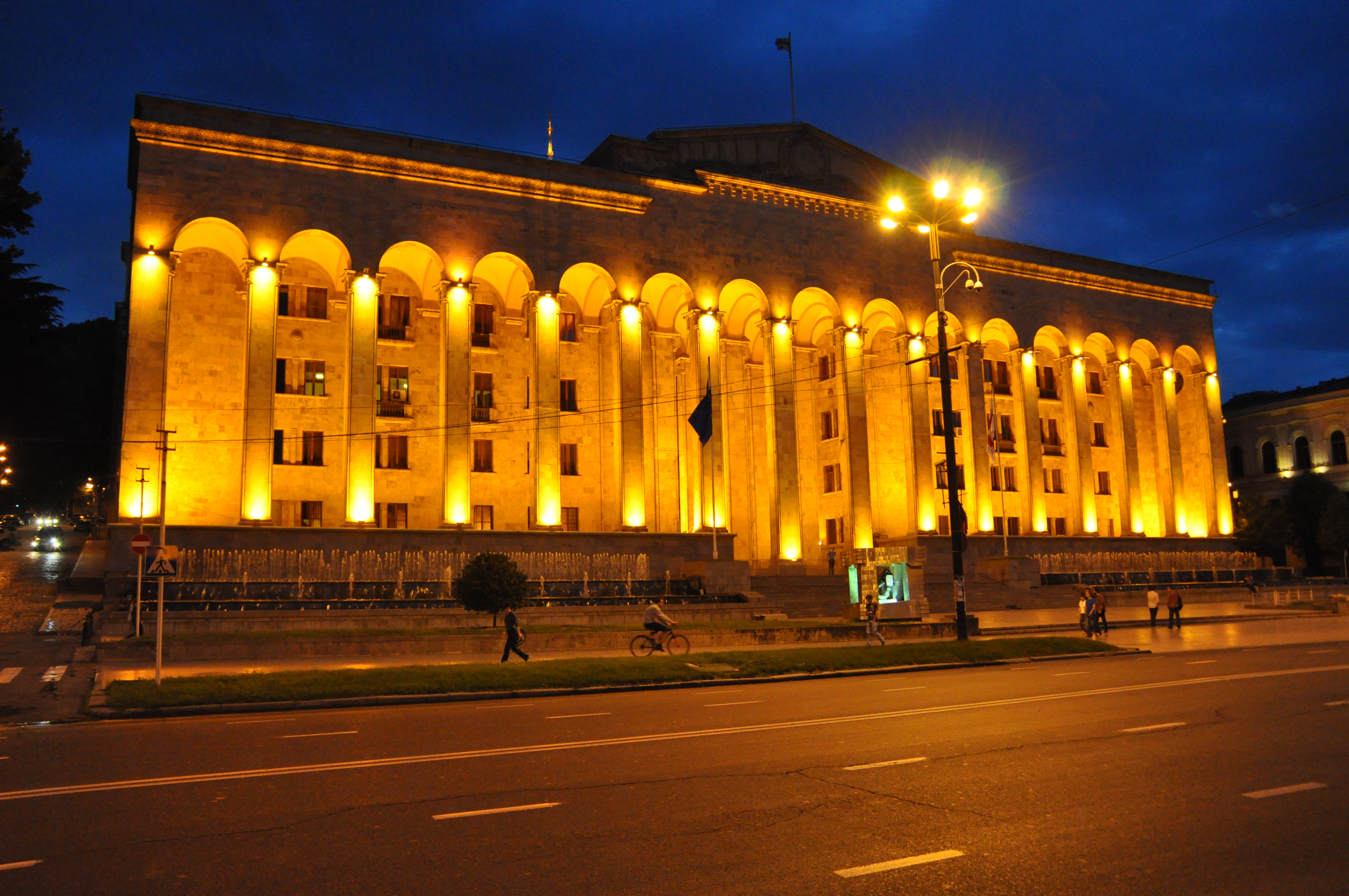 Georgian Parliament building (photo credit: William Carraway/flickr)