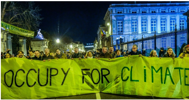 Belgian climate campaigners (photo credit: Greenpeace Belgium)