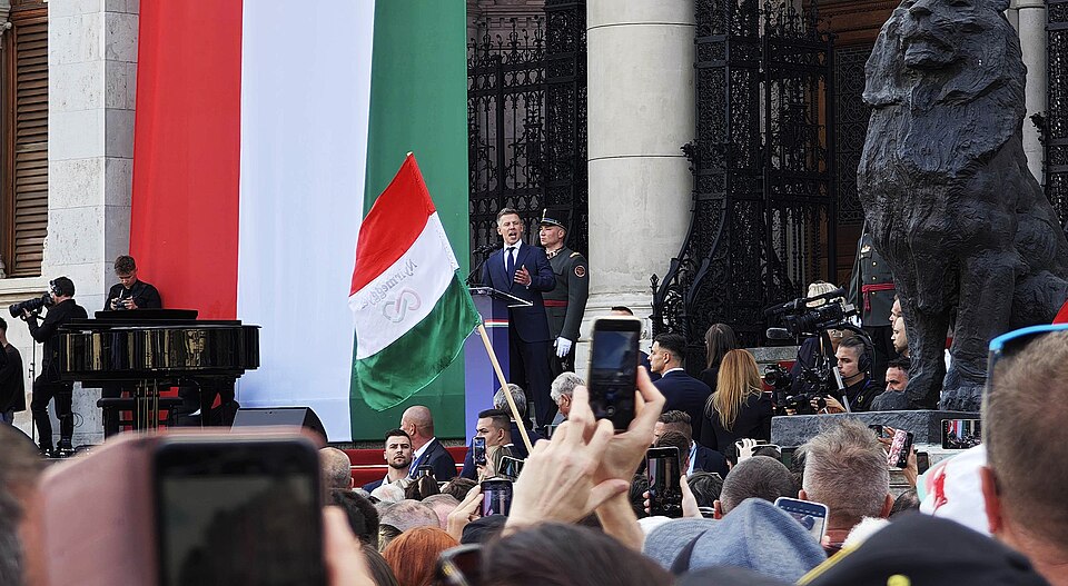 Speech by Péter Magyar at the establishment of the new Parliament (credit: Elekes Andor via Wikimedia Commons)