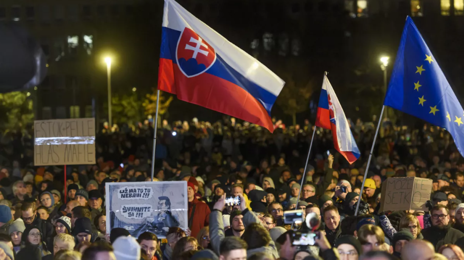 Protest in Slovakia in December 2023 against changes to the penal code (photo credit: Lukas Grinaj / TASR)