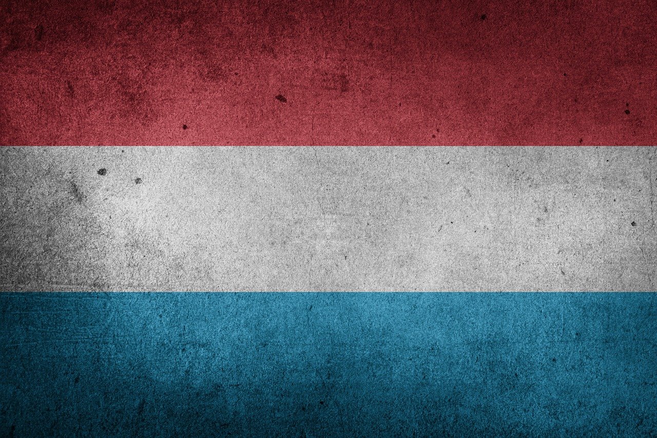 Flag of Luxembourg (photo credit: Chickenonline via pixabay)