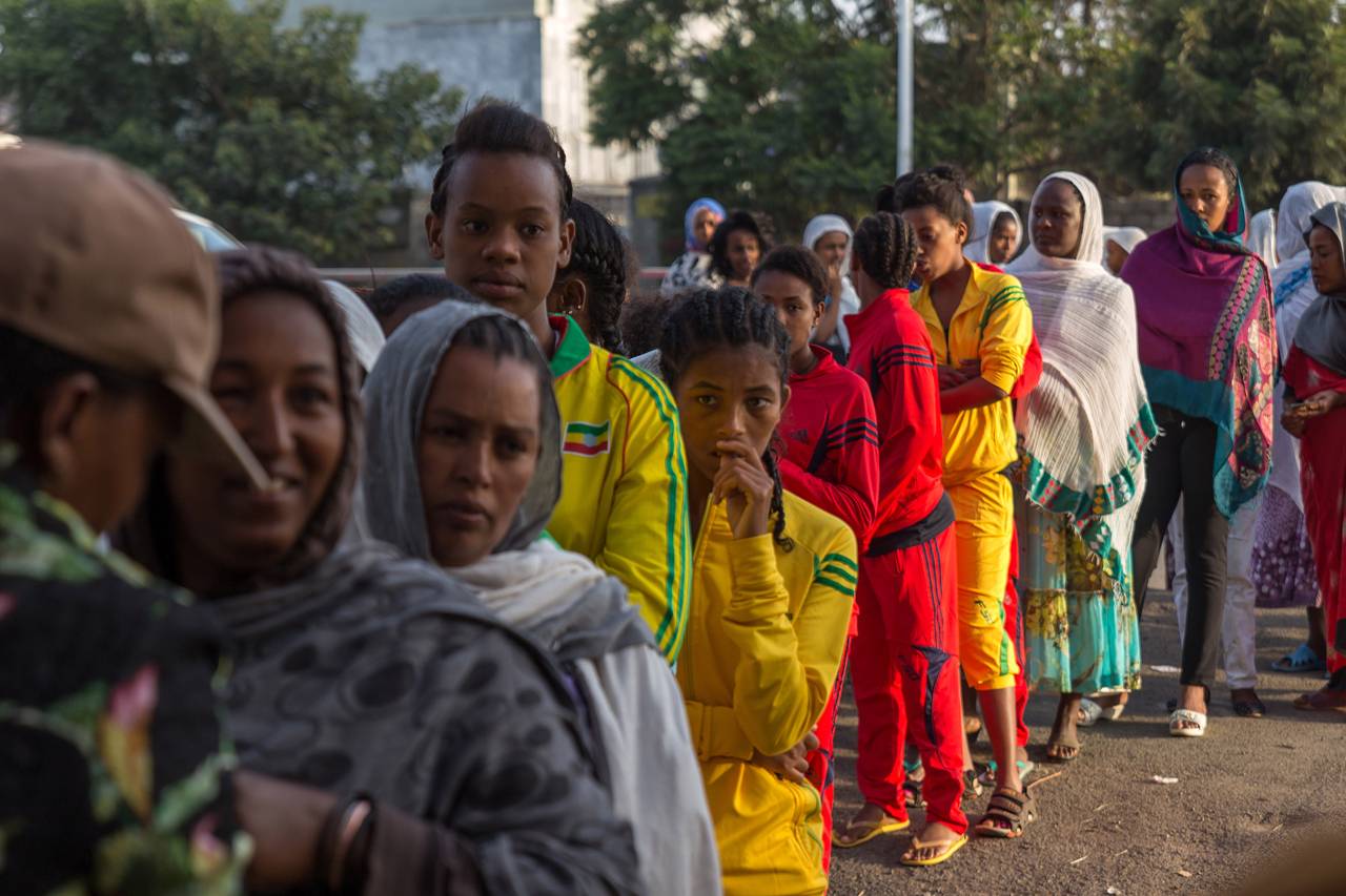 Voters queue to cast their votes in Ethiopia's 2015 general election (photo credit: Associated Press)