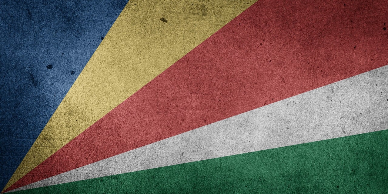 Flag of Seychelles (photo credit: Chickenonline via pixabay)