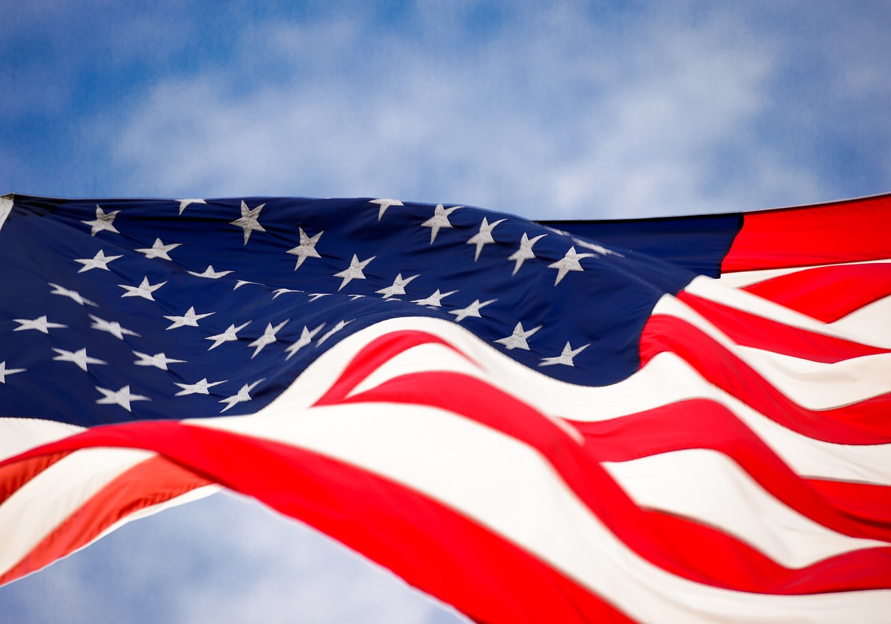 Flag of the United States (photo credit: oohhsnapp via pixabay)