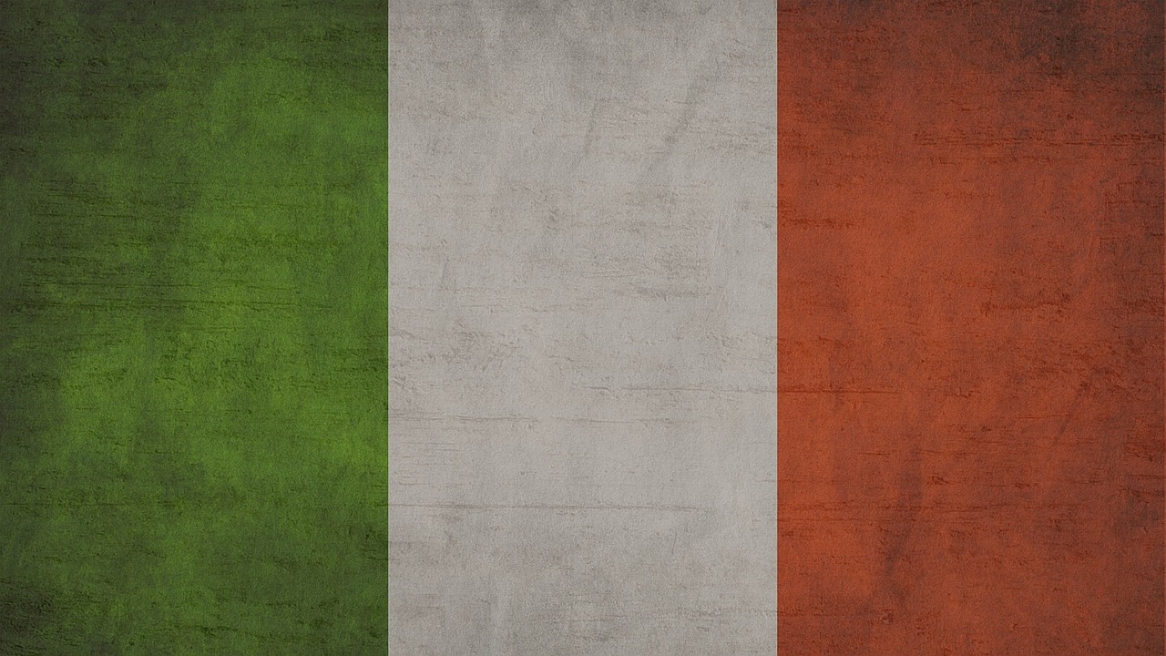 Flag of Italy (photo credit: Kaufdex via pixabay)