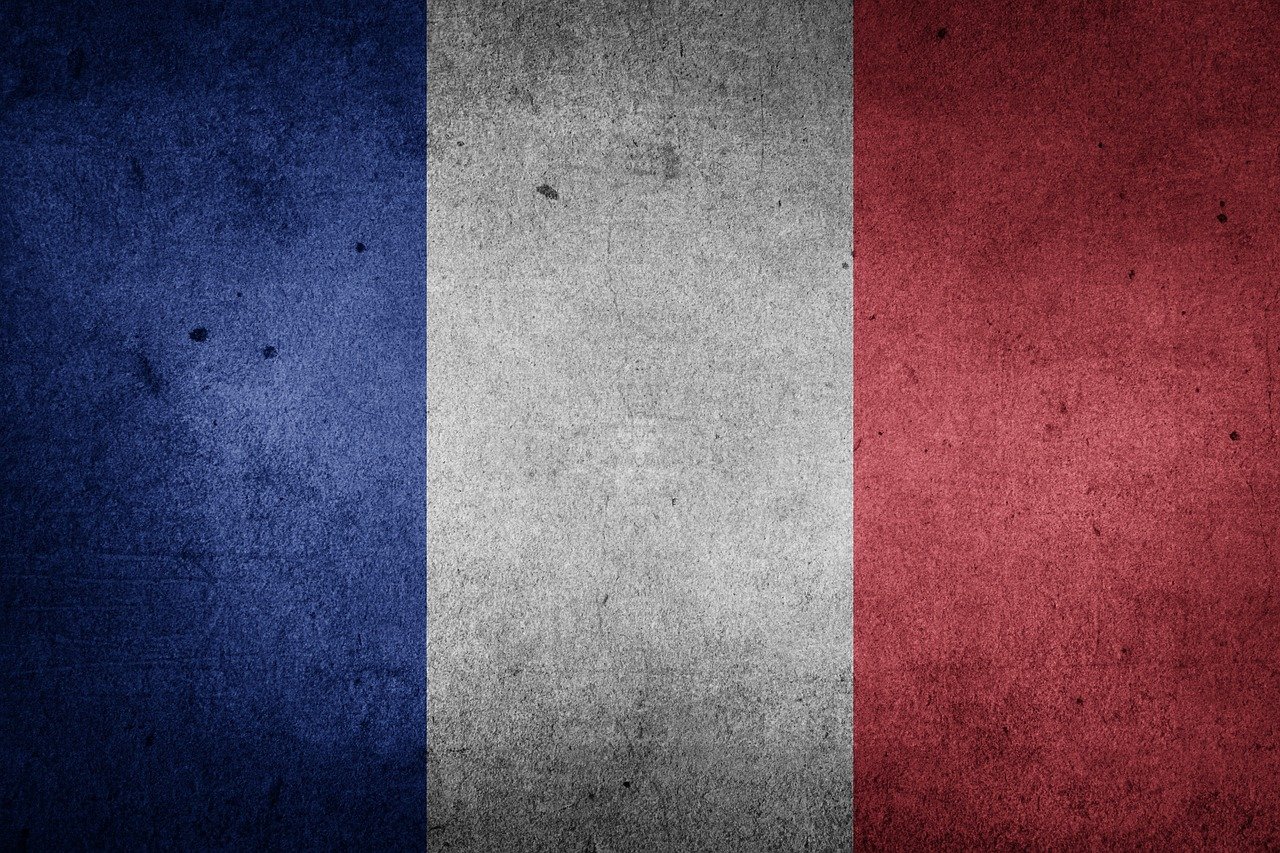 Flag of France (photo credit: Chickenonline via pixabay)