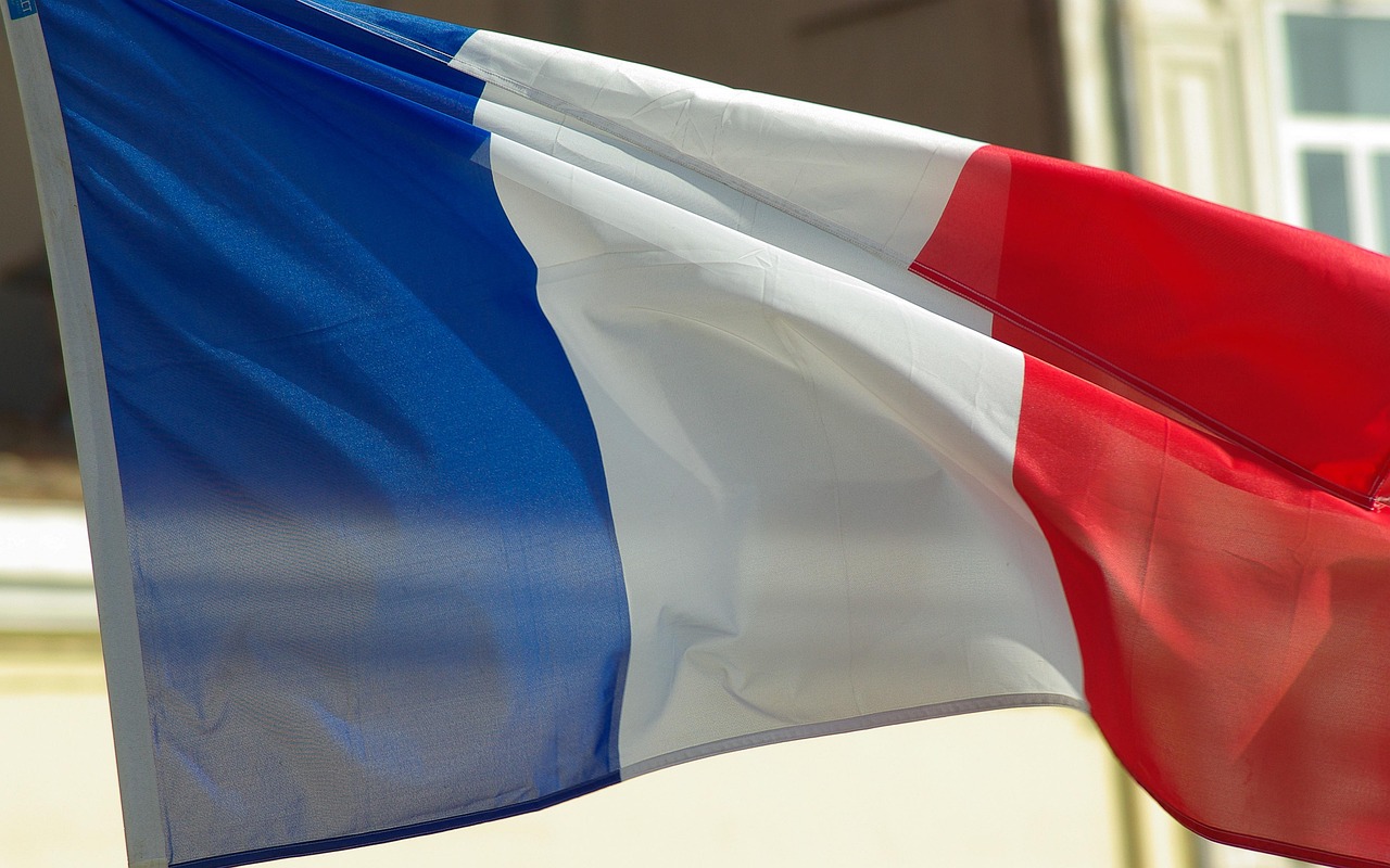 Flag of France (photo credit: jackmac34 via pixabay)