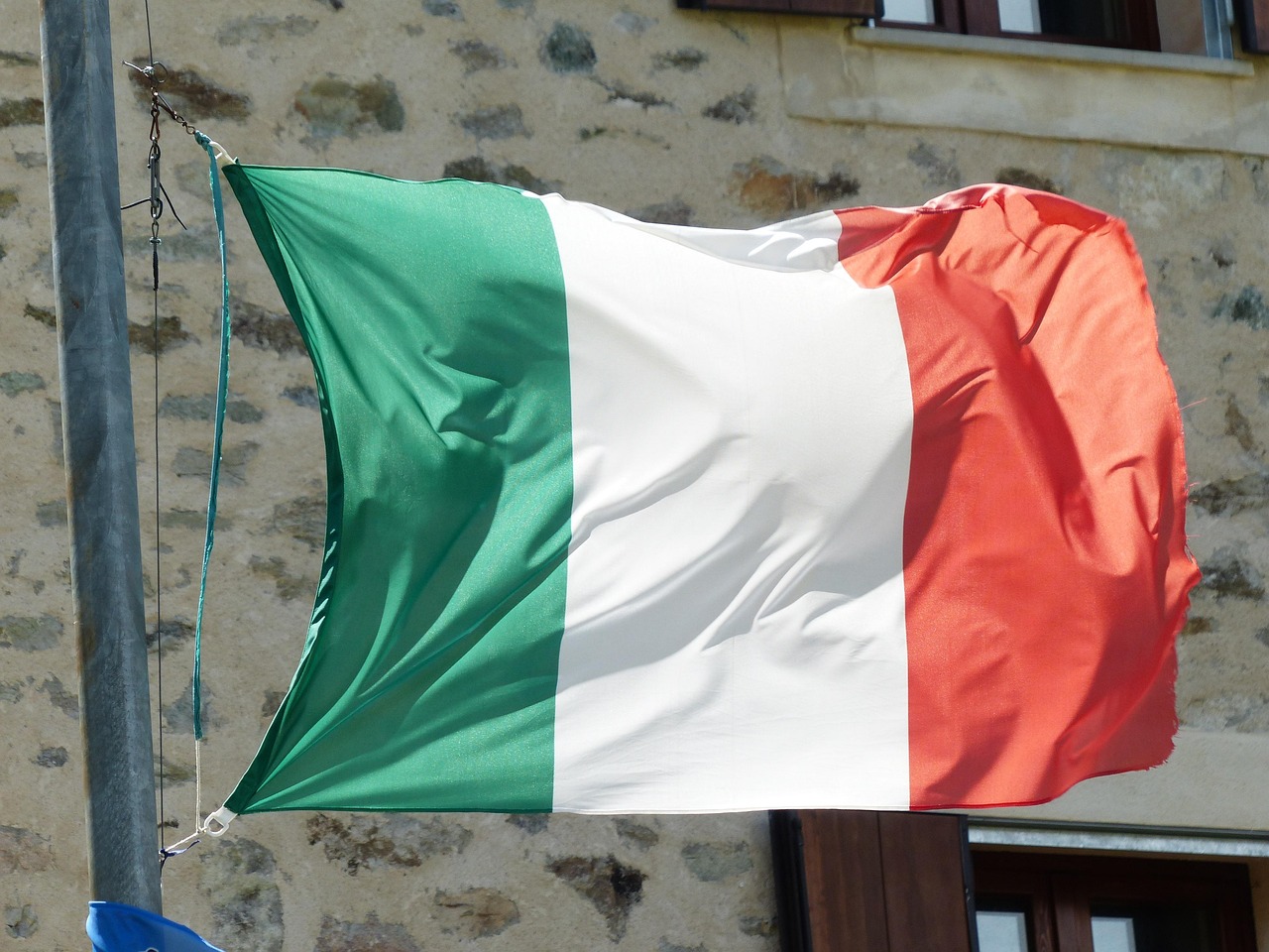 Flag of Italy (photo credit: Hans via pixabay)