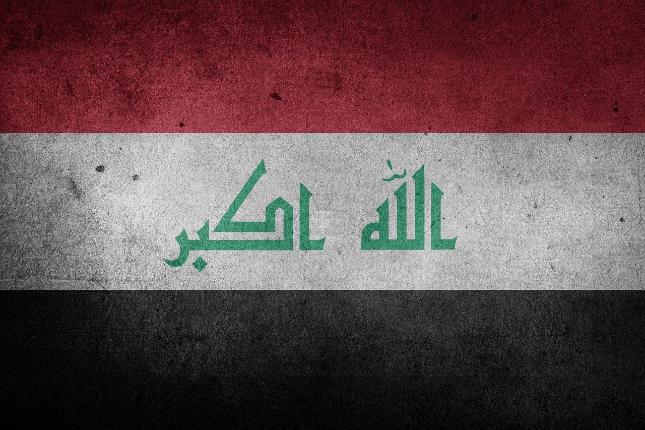 Flag of Iraq (photo credit: Chickenonline via pixabay)