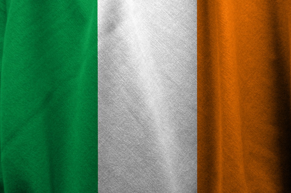 Flag of Ireland (photo credit: TheDigitalArtist via pixabay)