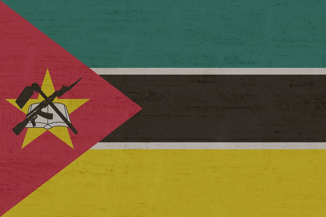 Flag of Mozambique (photo credit: Kaufdex via pixabay)