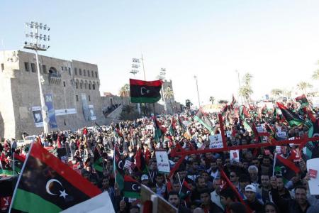 البرلمان الليبي يوافق على اجراء انتخابات "في اسرع وقت" وسط غضب شعبي