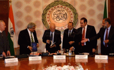 المؤسسة الدولية للديمقراطية والانتخابات تطلق الترجمة العربية الاولى لدستور الهند وتعديلاته خلال احتفالية في مقر الجامعة العربية بالقاهرة