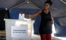 السنغال: إستفتاء حول اصلاحات دستورية بينها خفض ولاية الرئيس