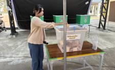  2026 Thai constitutional referendum at the polling station of Sawankhalok District Auditorium (credit: Chainwit via Wikimedia Commons)