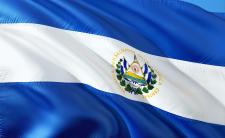 Flag of El Salvador (photo credit: jorono via pixabay)