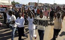 protest against the third term of President Nkurunziza in Burundi (photo credit: Reuters)