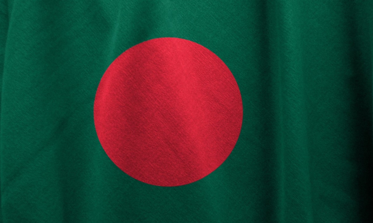 Flag of Bangladesh (photo credit: TheDigitalArtist via pixabay)