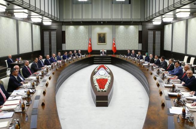 President of Turkey Recep Tayyip Erdogan (C) chairing the meeting Cabinet  (photo credit: AFP/Kayhan Ozer)