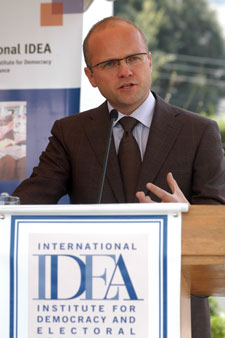 Vidar Helgesen